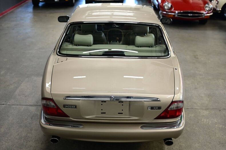 1999 Jaguar XJR