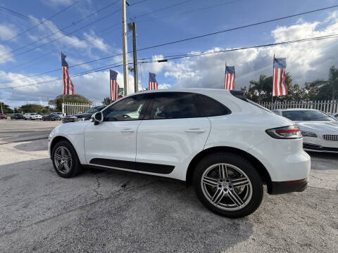 2020 Porsche Macan S
