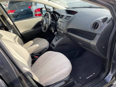 2015 Mazda MAZDA5 Sport