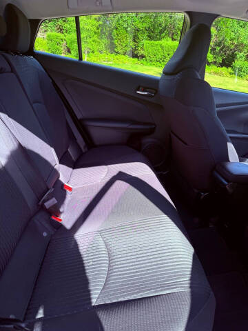 2017 Toyota Prius Two