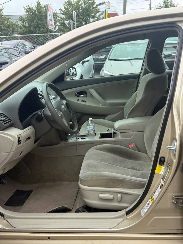 2011 Toyota Camry LE