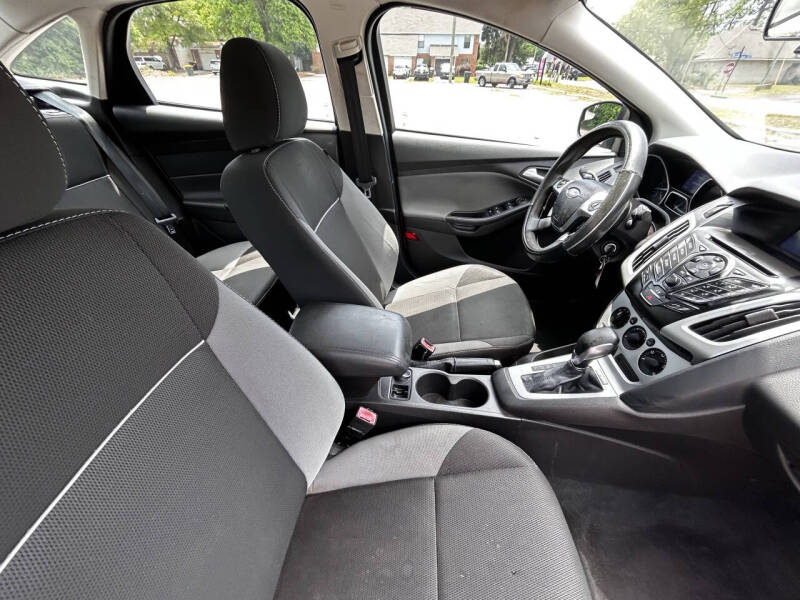 2013 Ford Focus SE