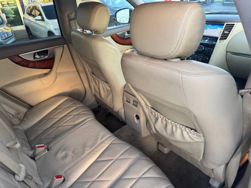 2011 Infiniti FX35