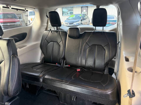 2020 Chrysler Pacifica Touring L Plus