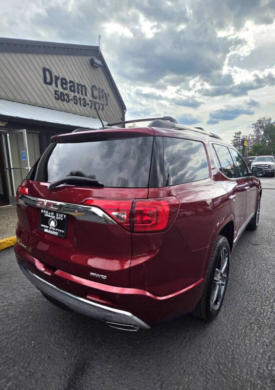 2017 GMC Acadia Denali