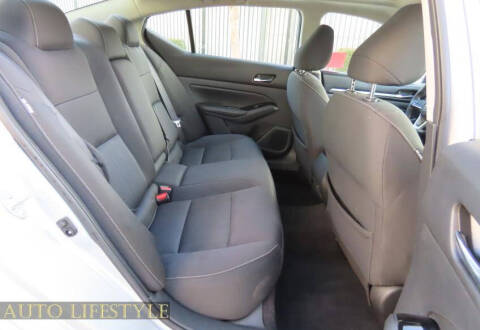 2021 Nissan Altima 2.5 SV