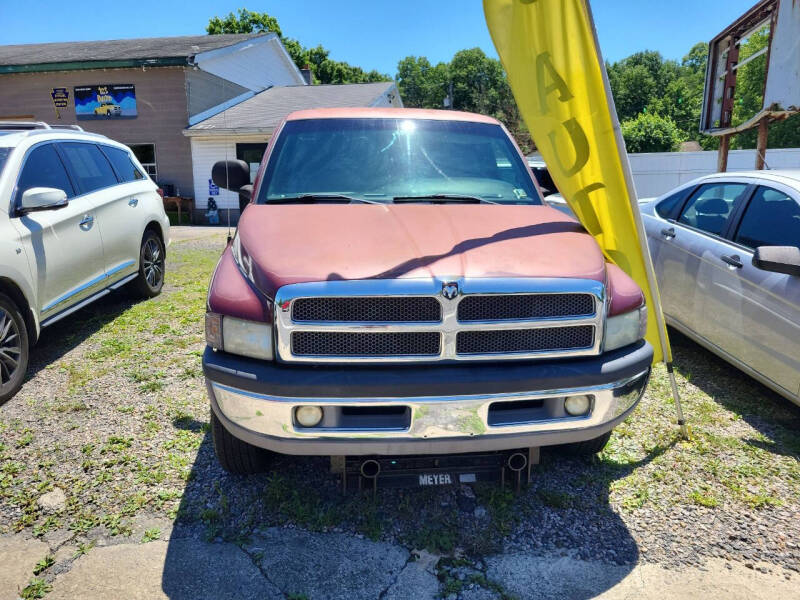 2001 Dodge Ram Pickup SLT photo 2