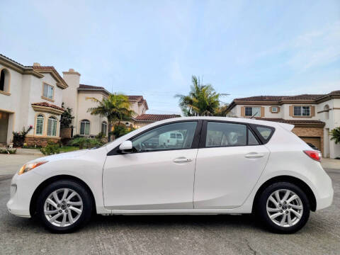 2013 Mazda MAZDA3 i Touring