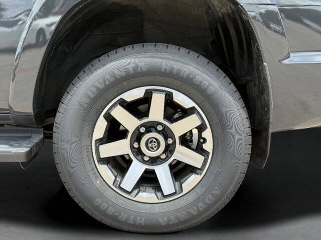 2024 Toyota 4Runner TRD Off-Road