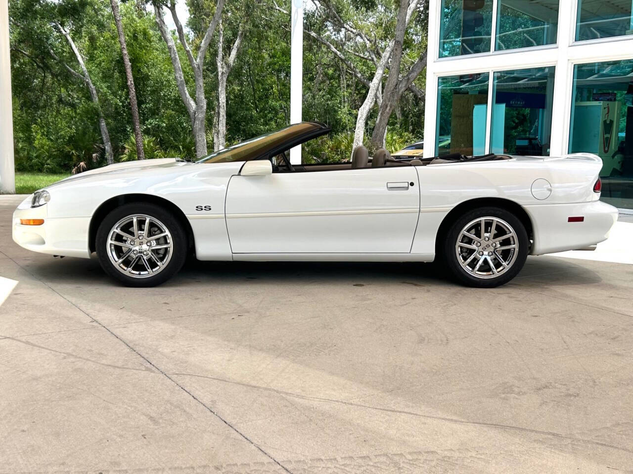 2002 Chevrolet Camaro 8