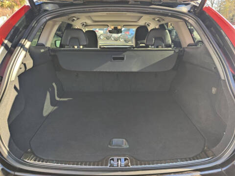 2017 Volvo XC60 T5 Dynamic