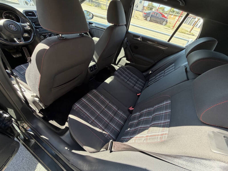 2012 Volkswagen GTI Base PZEV