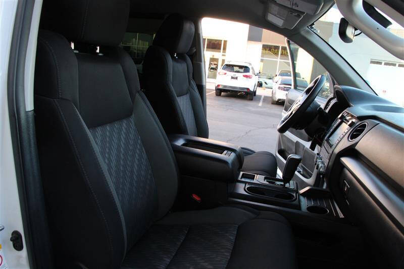 2018 Toyota Tundra SR5