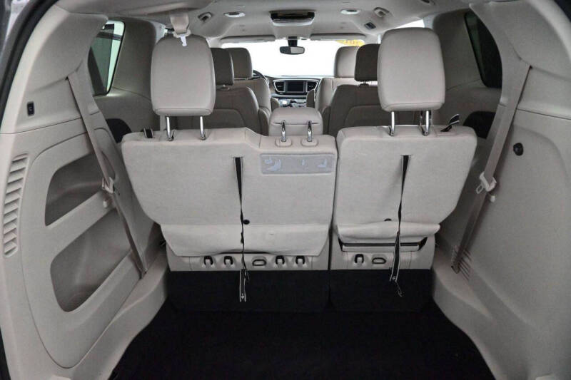 2018 Chrysler Pacifica Touring L