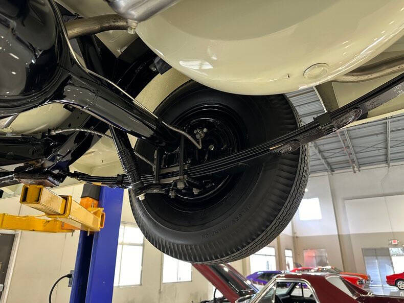 1957 Ford Thunderbird