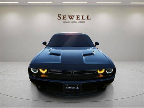 2022 Dodge Challenger SXT