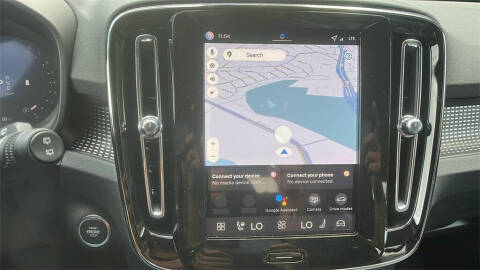 2026 Volvo XC40 B5 Ultra Black Edition