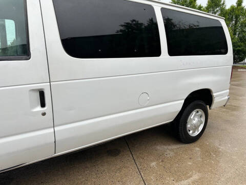 2001 Ford E-Series E-350 SD XLT