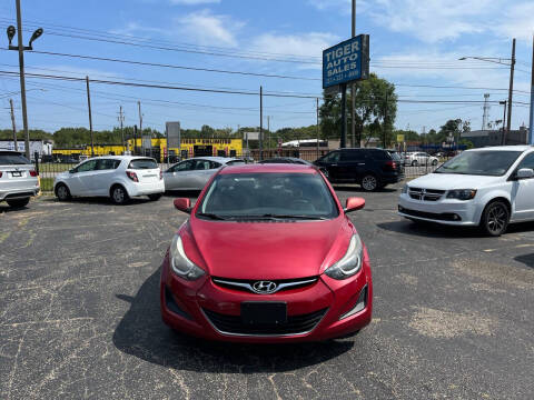 2015 Hyundai Elantra for sale at TIGER AUTO SALES INC in Redford MI