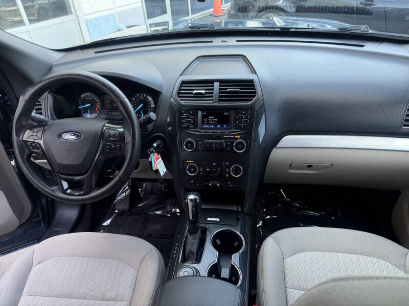 2018 Ford Explorer