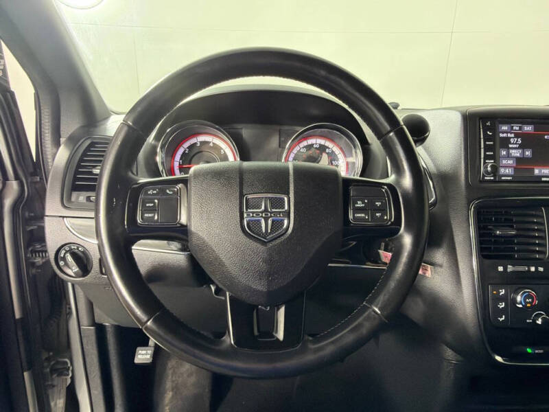 2020 Dodge Grand Caravan SE