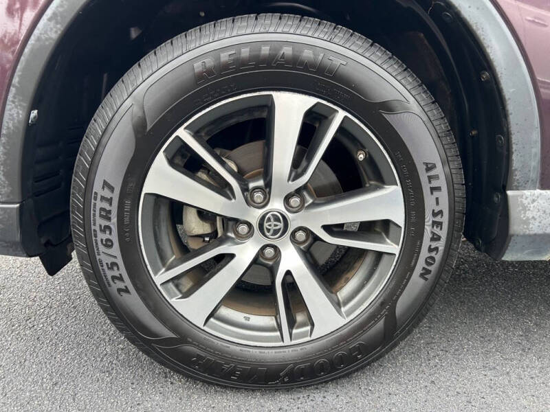 2017 Toyota RAV4 XLE