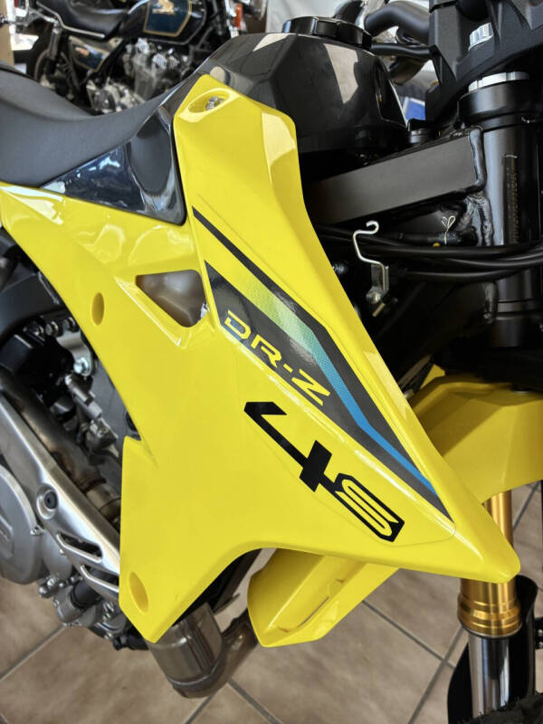 2025 Suzuki DR-Z4S