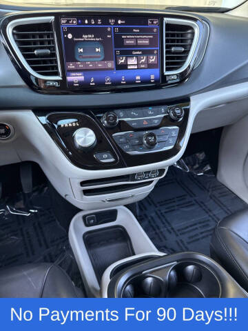 2023 Chrysler Pacifica Touring L