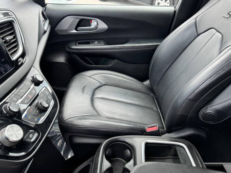 2018 Chrysler Pacifica Touring L Plus