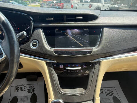 2017 Cadillac XT5 Luxury