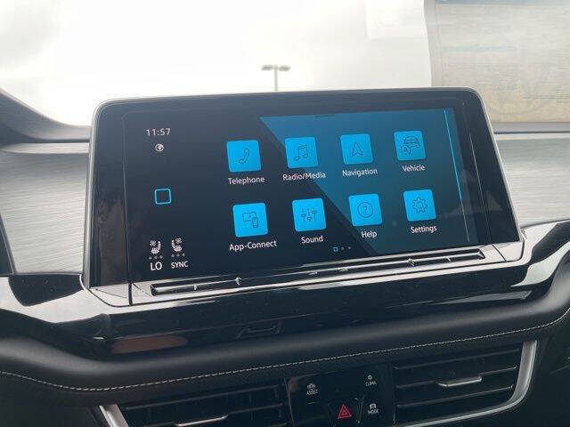 2026 Volkswagen Atlas Cross Sport SE