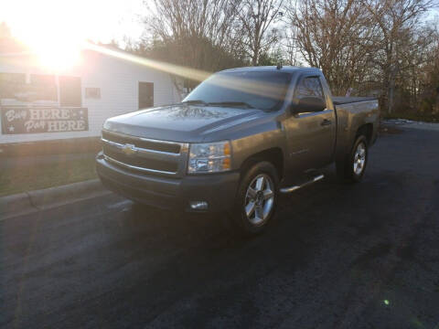 2007 Chevrolet Silverado 1500 for sale at TR MOTORS in Gastonia NC