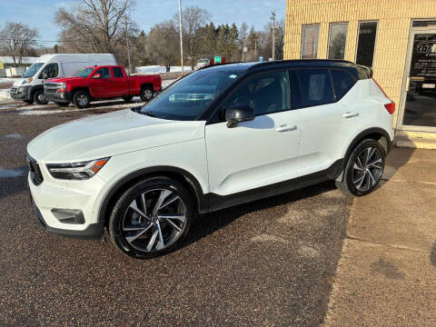 2019 Volvo XC40 T5 R-Design