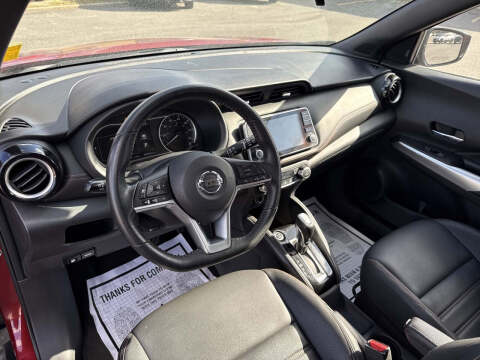 2020 Nissan Kicks SR