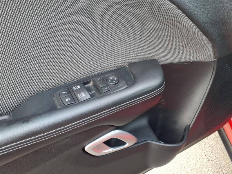 2015 Dodge Challenger SXT