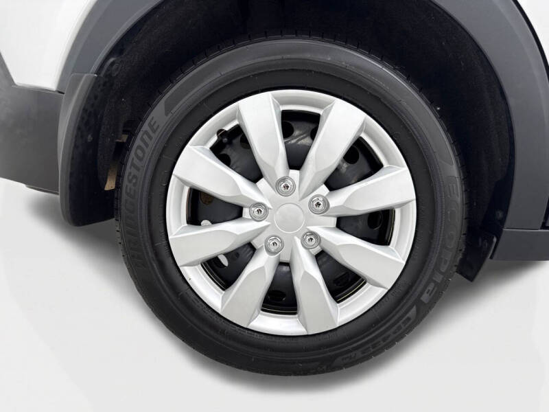 2020 Nissan Kicks S