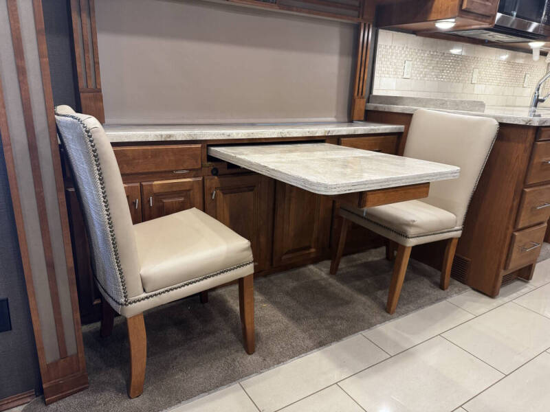 2018 Tiffin Allegro RED