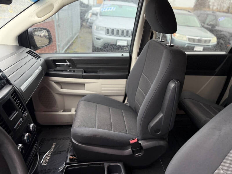 2009 Dodge Grand Caravan SE