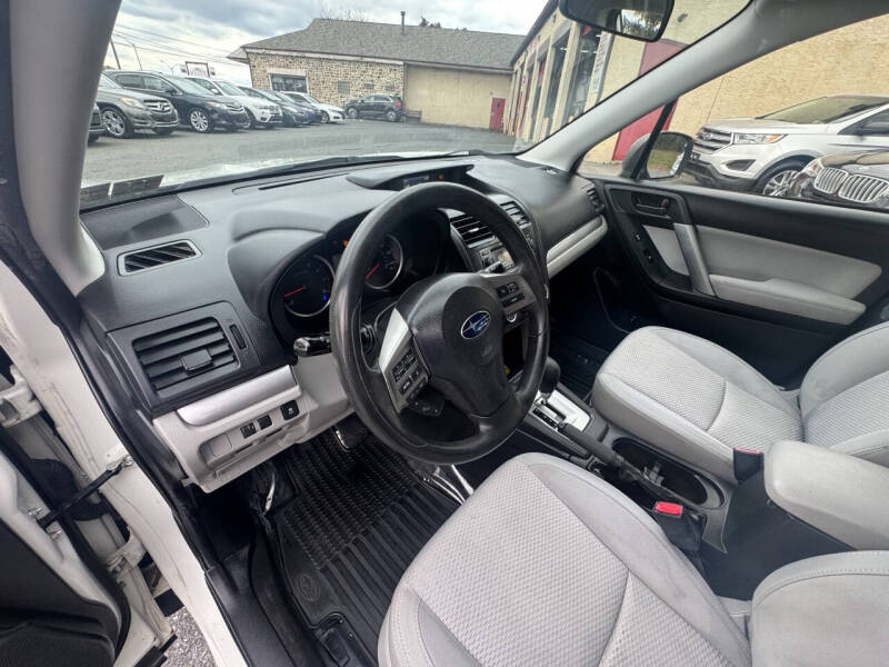 2015 Subaru Forester 2.5i