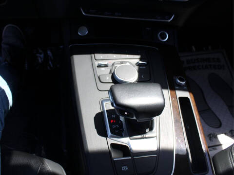 2019 Audi Q5 quattro Premium 45 TFSI