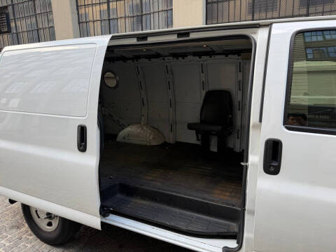2020 Chevrolet Express 2500