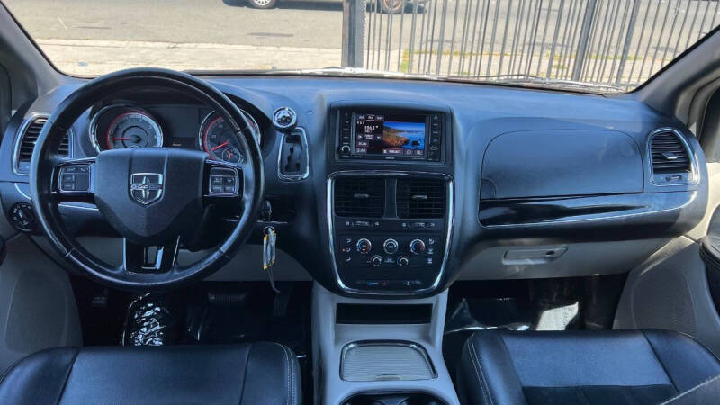 2017 Dodge Grand Caravan SXT