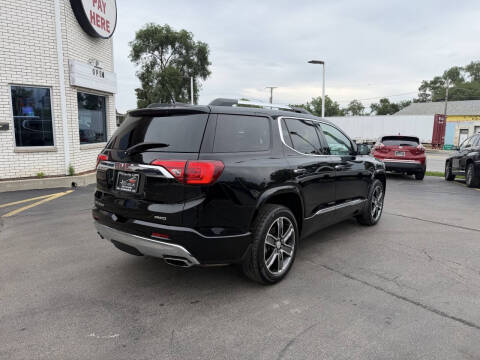 2017 GMC Acadia Denali