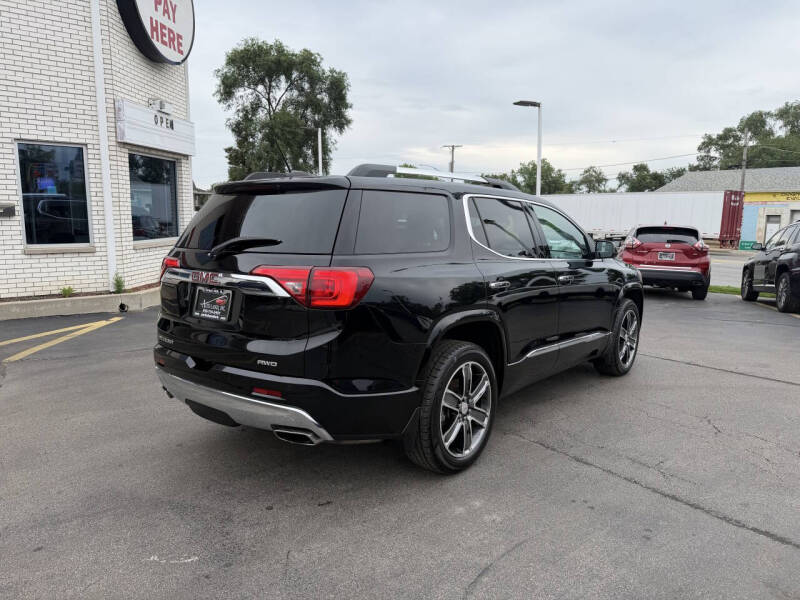 2017 GMC Acadia Denali