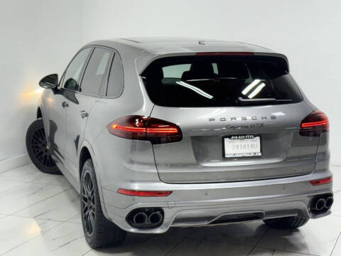 2016 Porsche Cayenne GTS
