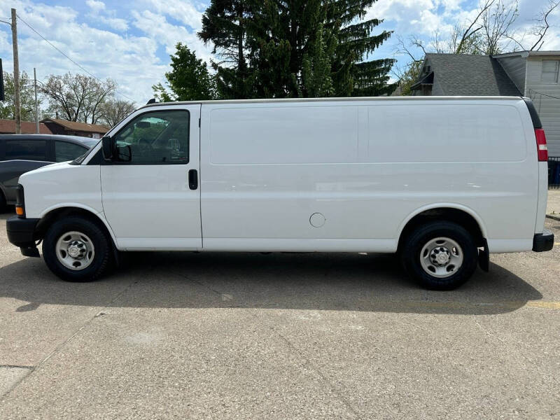 2017 Chevrolet Express 3500