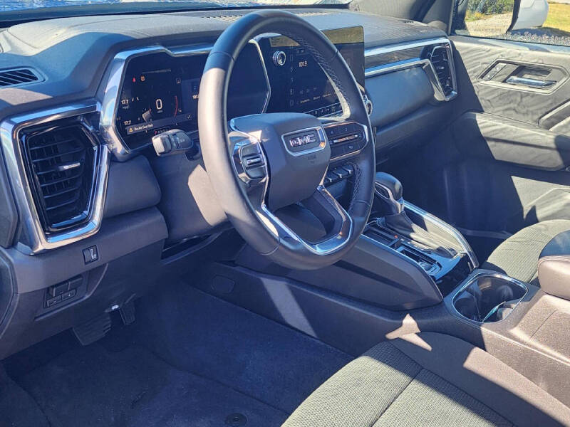 2024 GMC Canyon Elevation