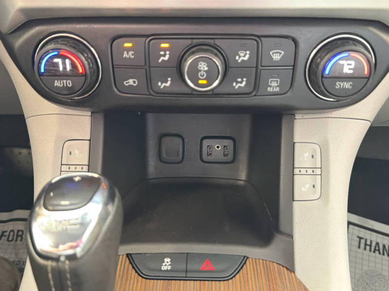 2017 GMC Acadia SLE-2