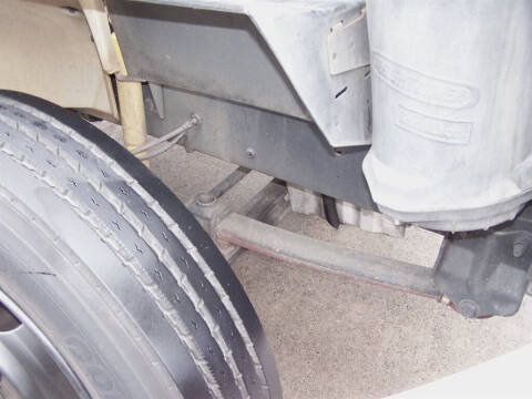 2002 Freightliner FL70