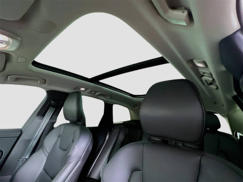 2023 Volvo XC60 B5 Core